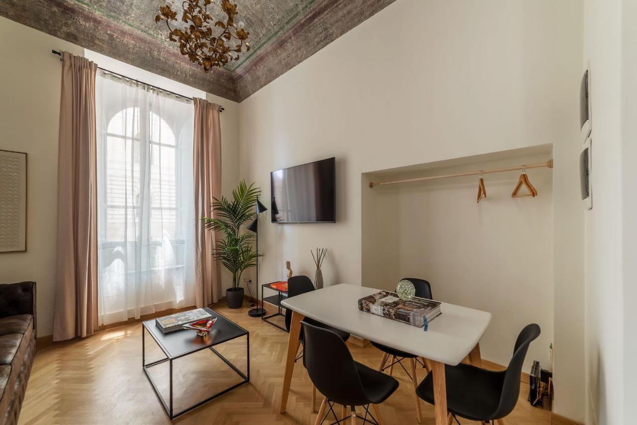 Castro Pretorio Apartment โรม ภายนอก รูปภาพ