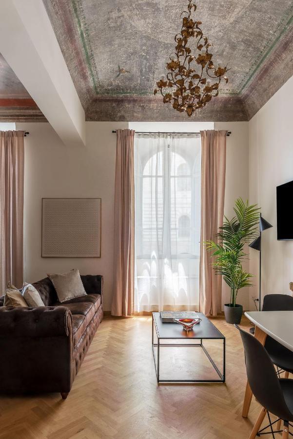 Castro Pretorio Apartment โรม ภายนอก รูปภาพ