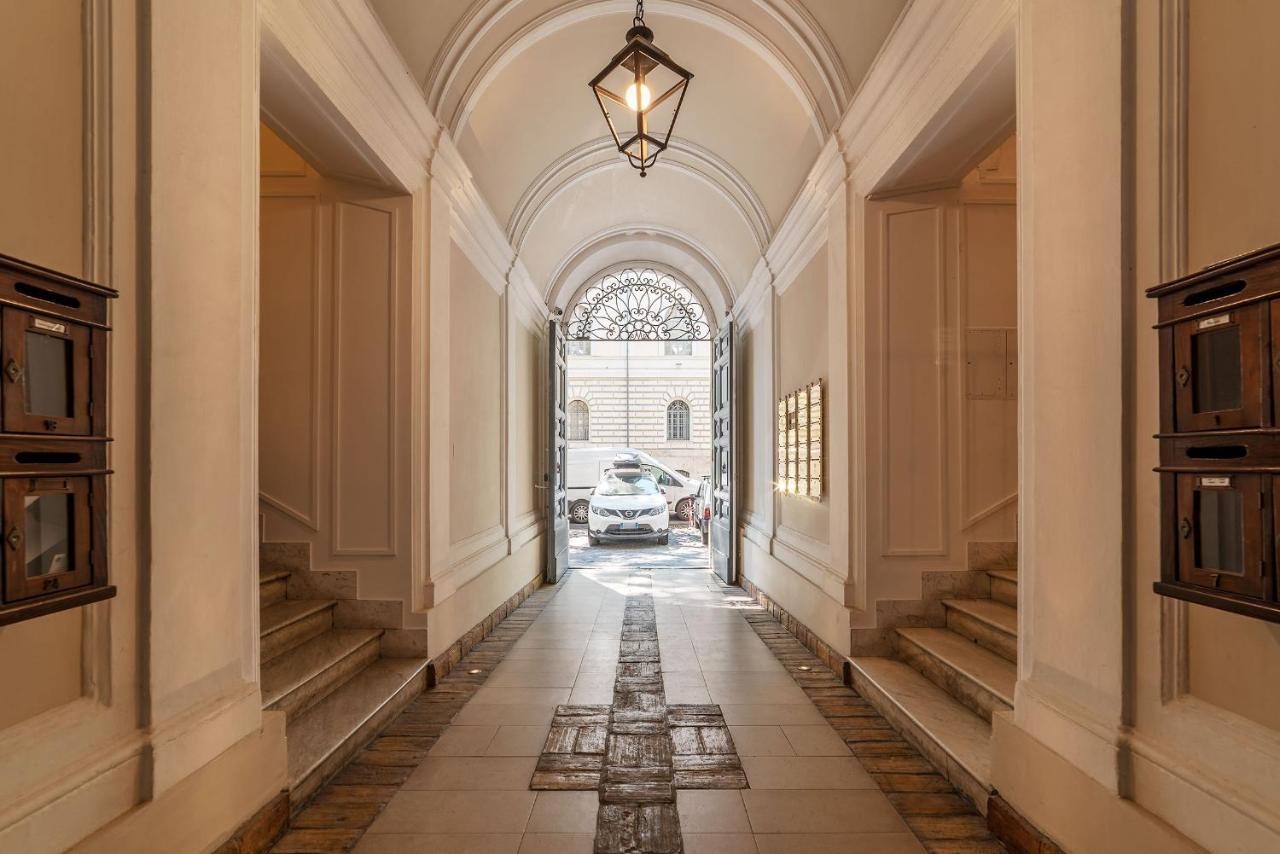 Castro Pretorio Apartment โรม ภายนอก รูปภาพ
