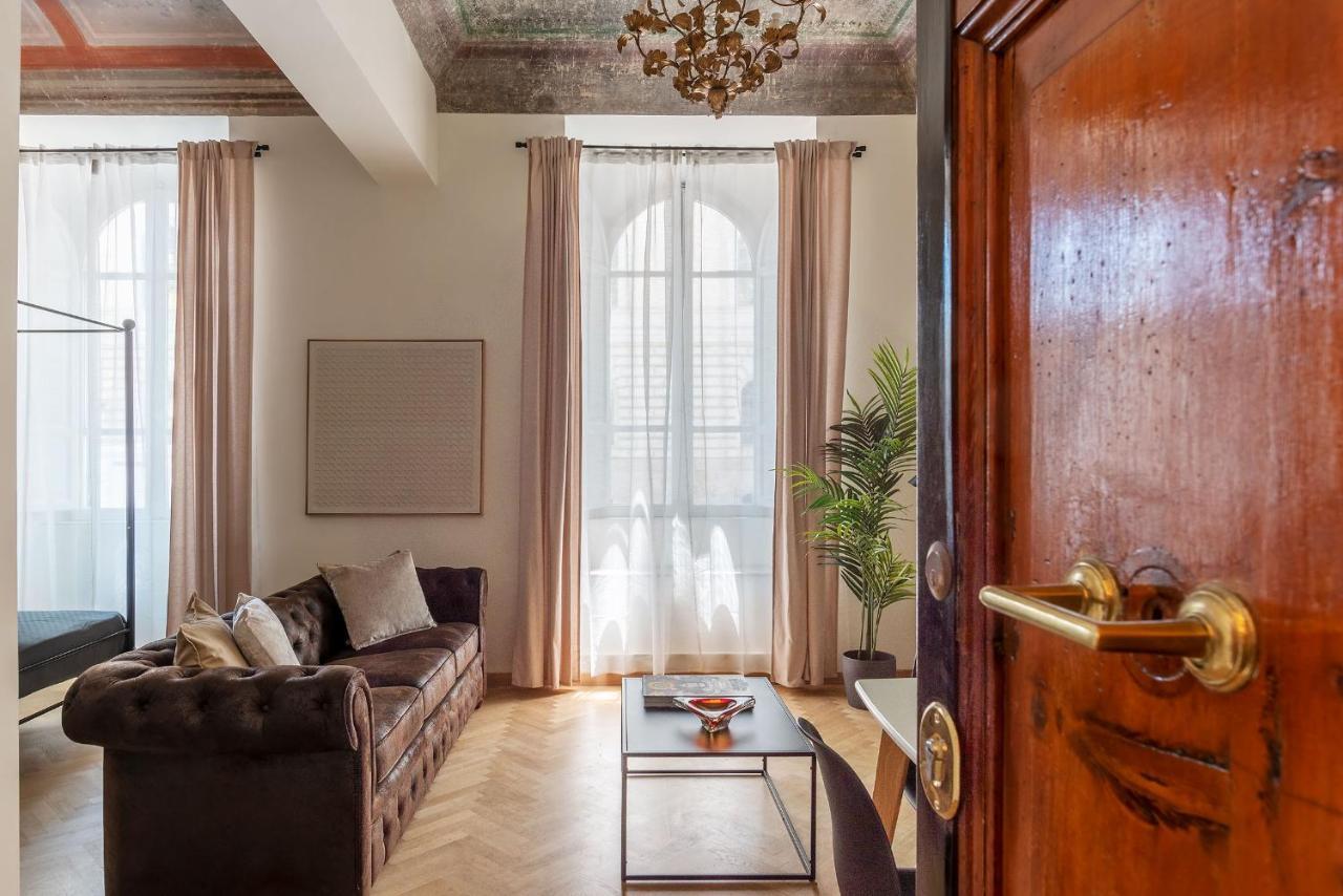 Castro Pretorio Apartment โรม ภายนอก รูปภาพ