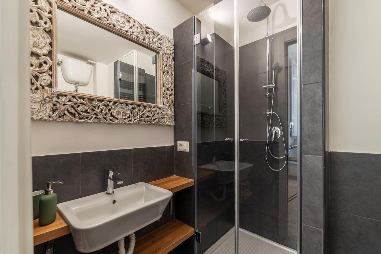 Castro Pretorio Apartment โรม ภายนอก รูปภาพ