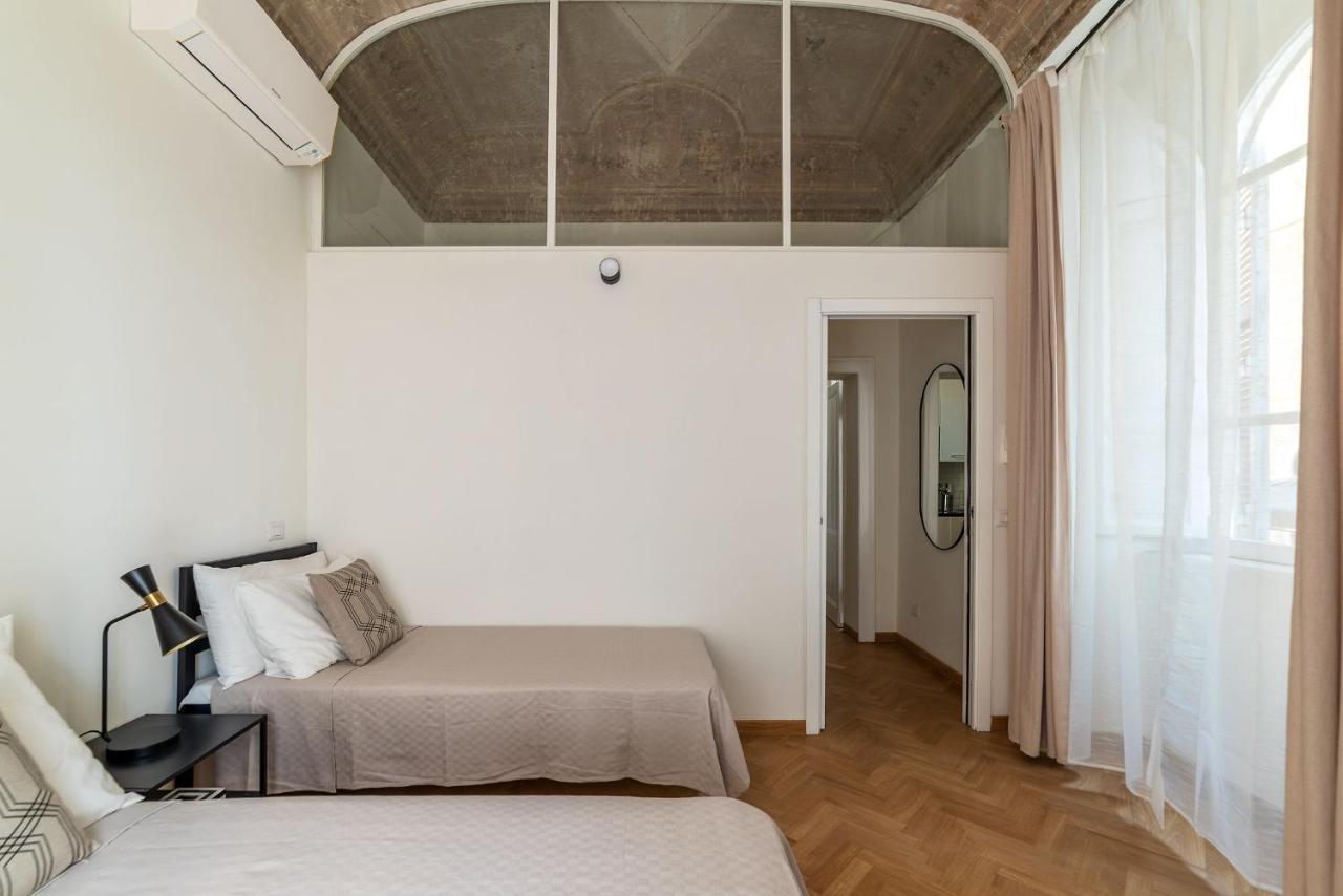 Castro Pretorio Apartment โรม ภายนอก รูปภาพ